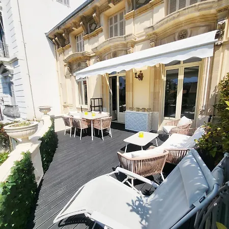 Апартаменты Exceptional 3-room In Quiet