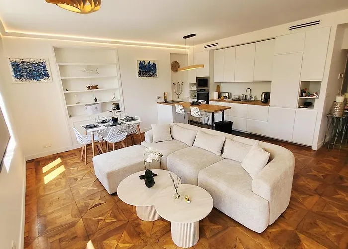 Exceptional 3-room In Quiet Канны