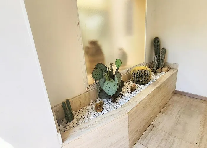 Exceptional 3-room In Quiet Канны